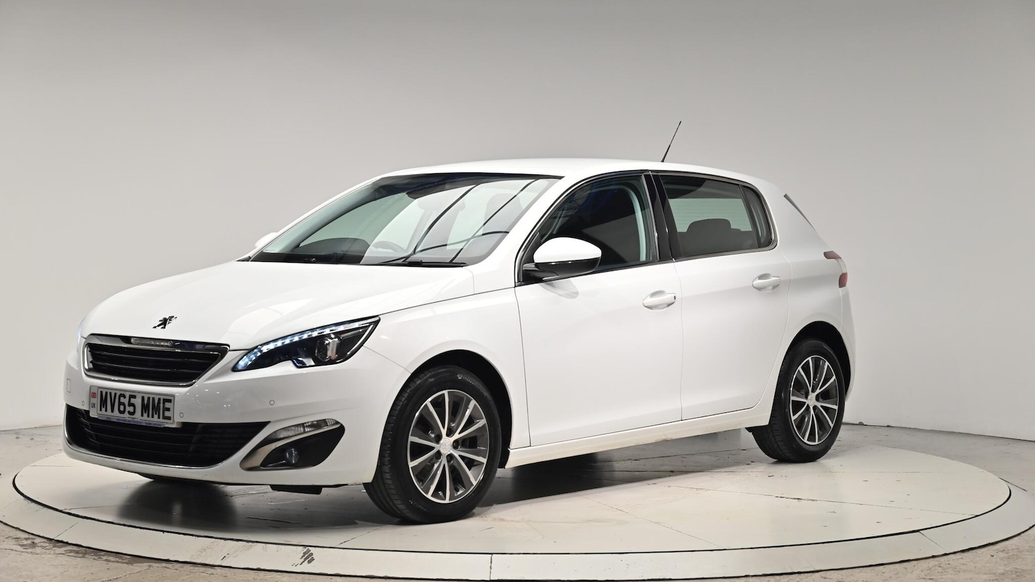 Used Peugeot 308 2015 for sale - 76992702: Photo 15
