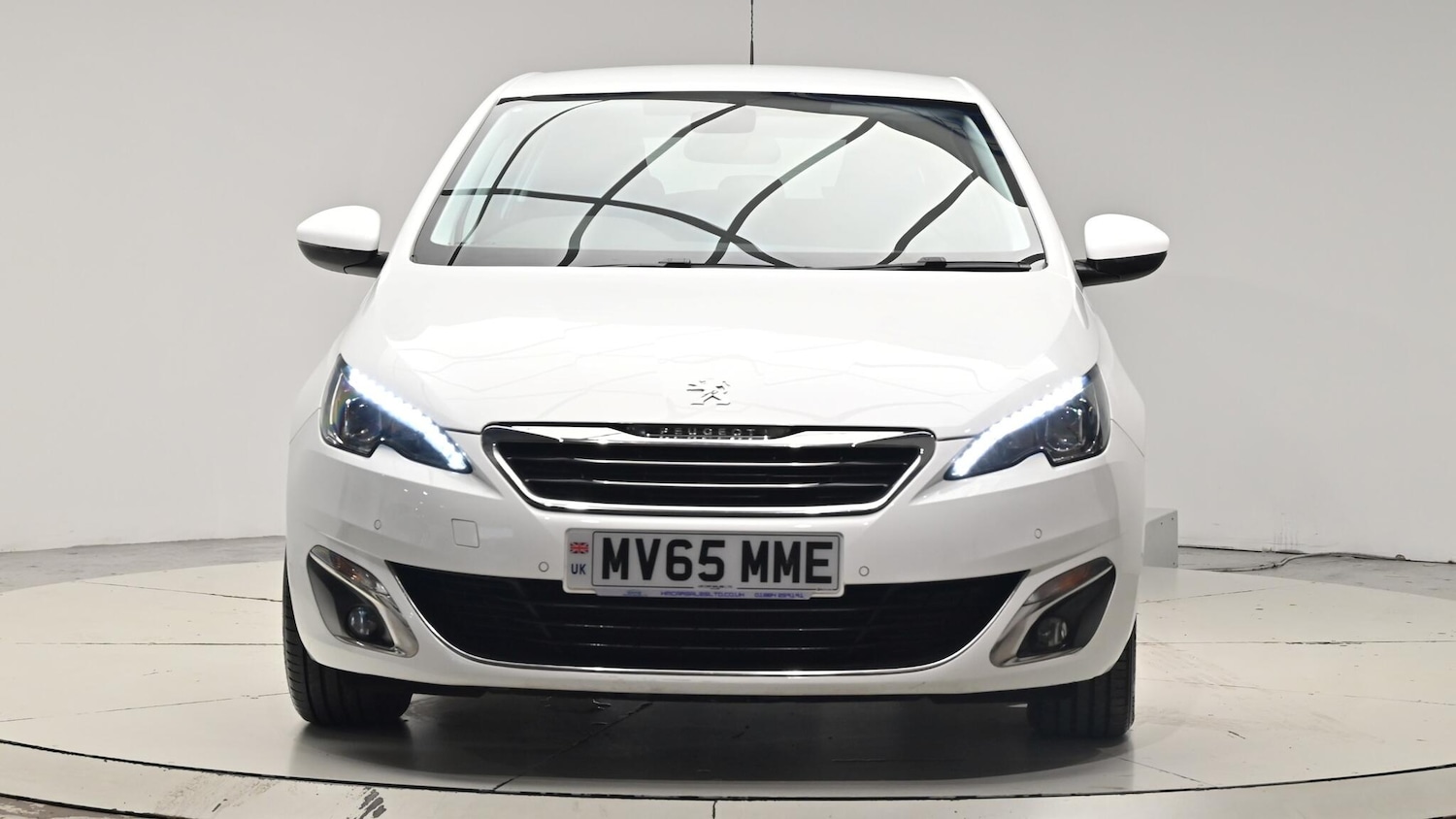 Used Peugeot 308 2015 for sale - 76992702: Photo 2