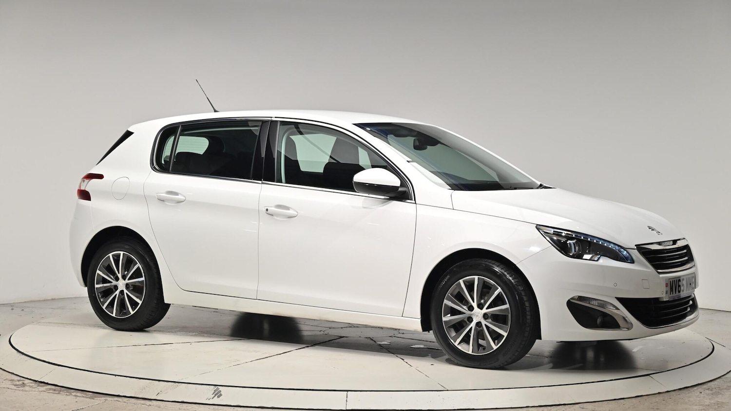 Used Peugeot 308 2015 for sale - 76992702: Photo 41