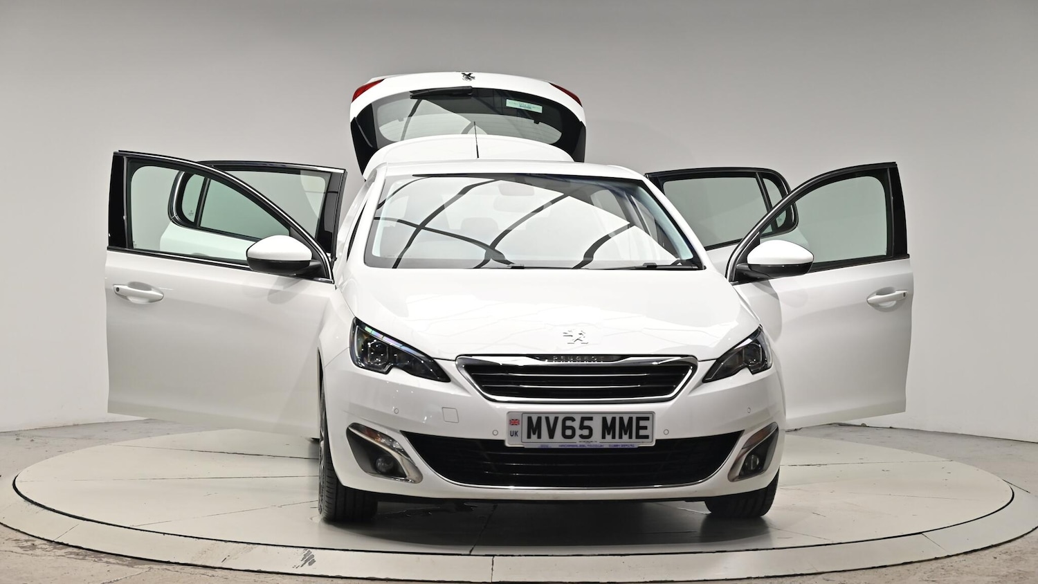 Used Peugeot 308 2015 for sale - 76992702: Photo 46