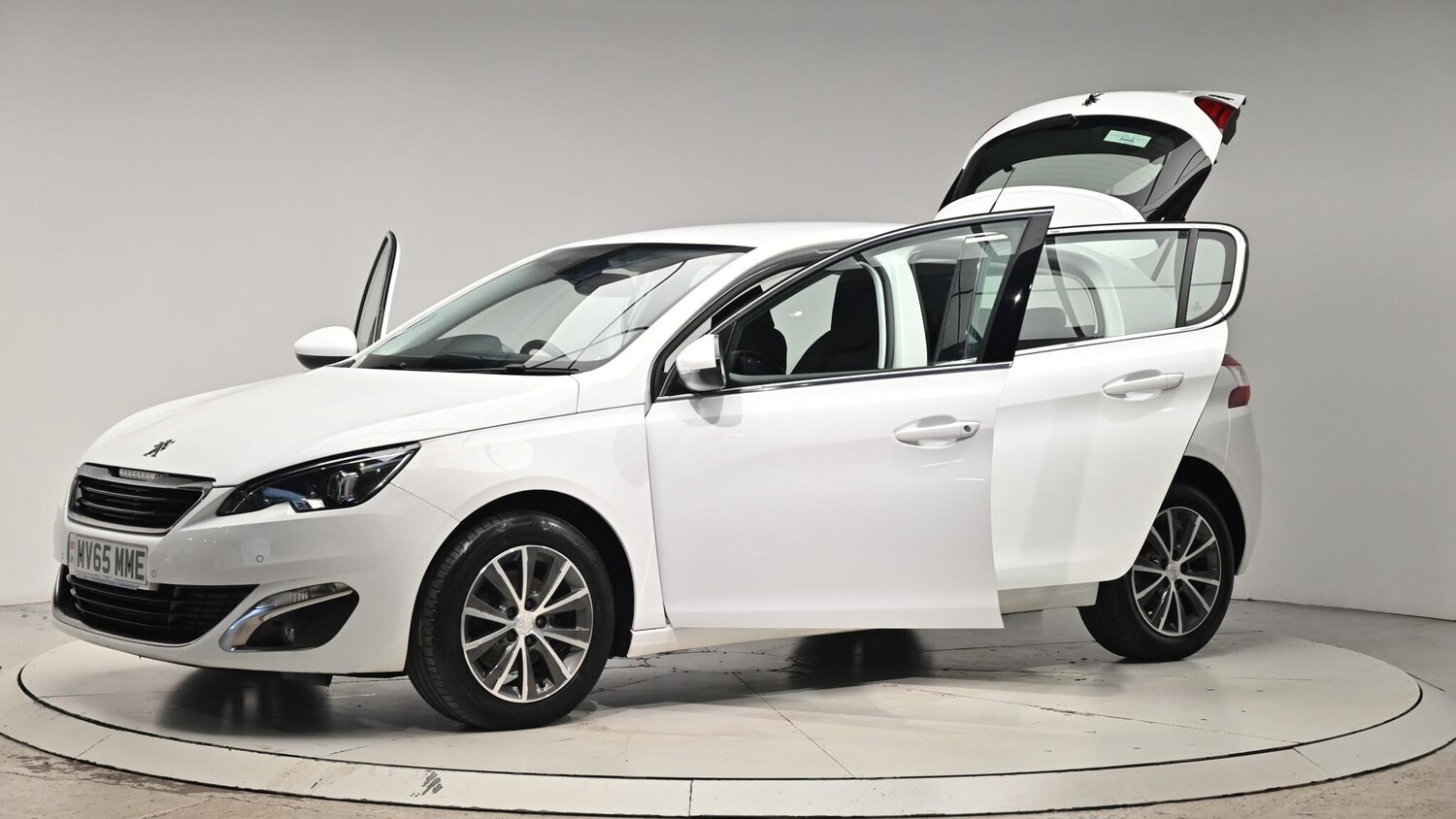 Used Peugeot 308 2015 for sale - 76992702: Photo 52