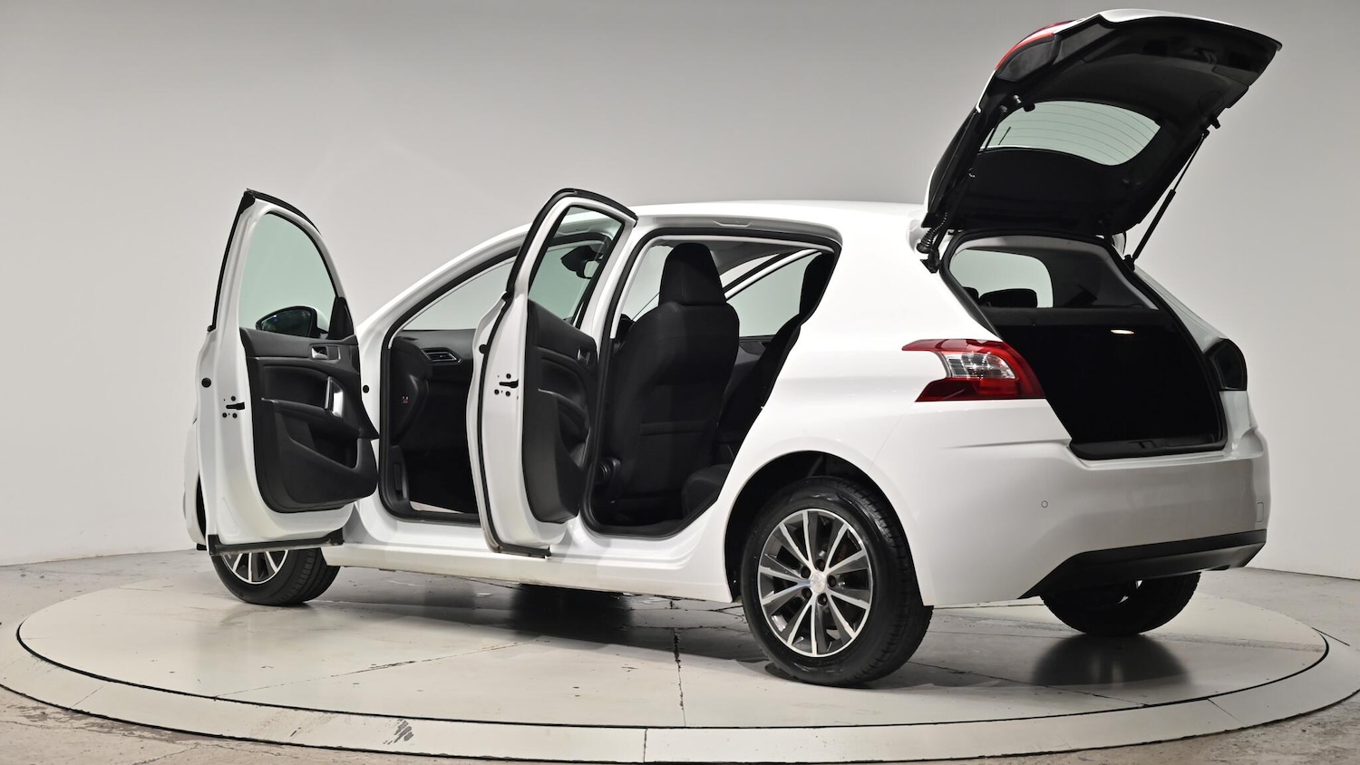 Used Peugeot 308 2015 for sale - 76992702: Photo 60