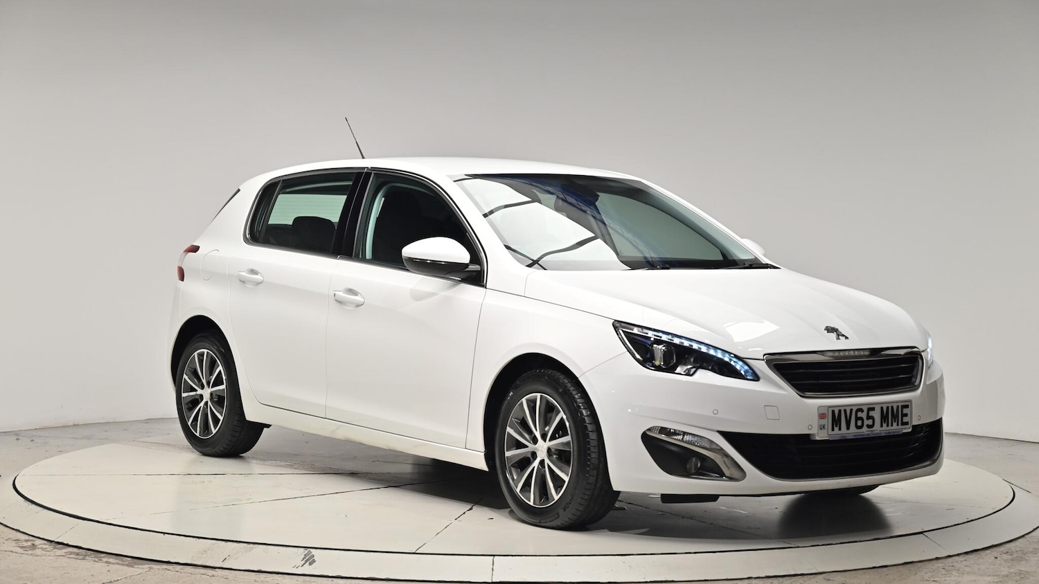 Used Peugeot 308 2015 for sale - 76992702: Photo 7