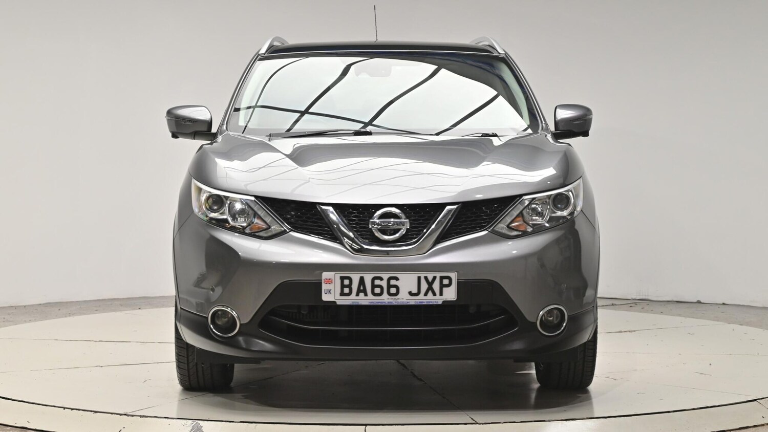 Used Nissan Qashqai 2017 for sale - 76994641: Photo 2