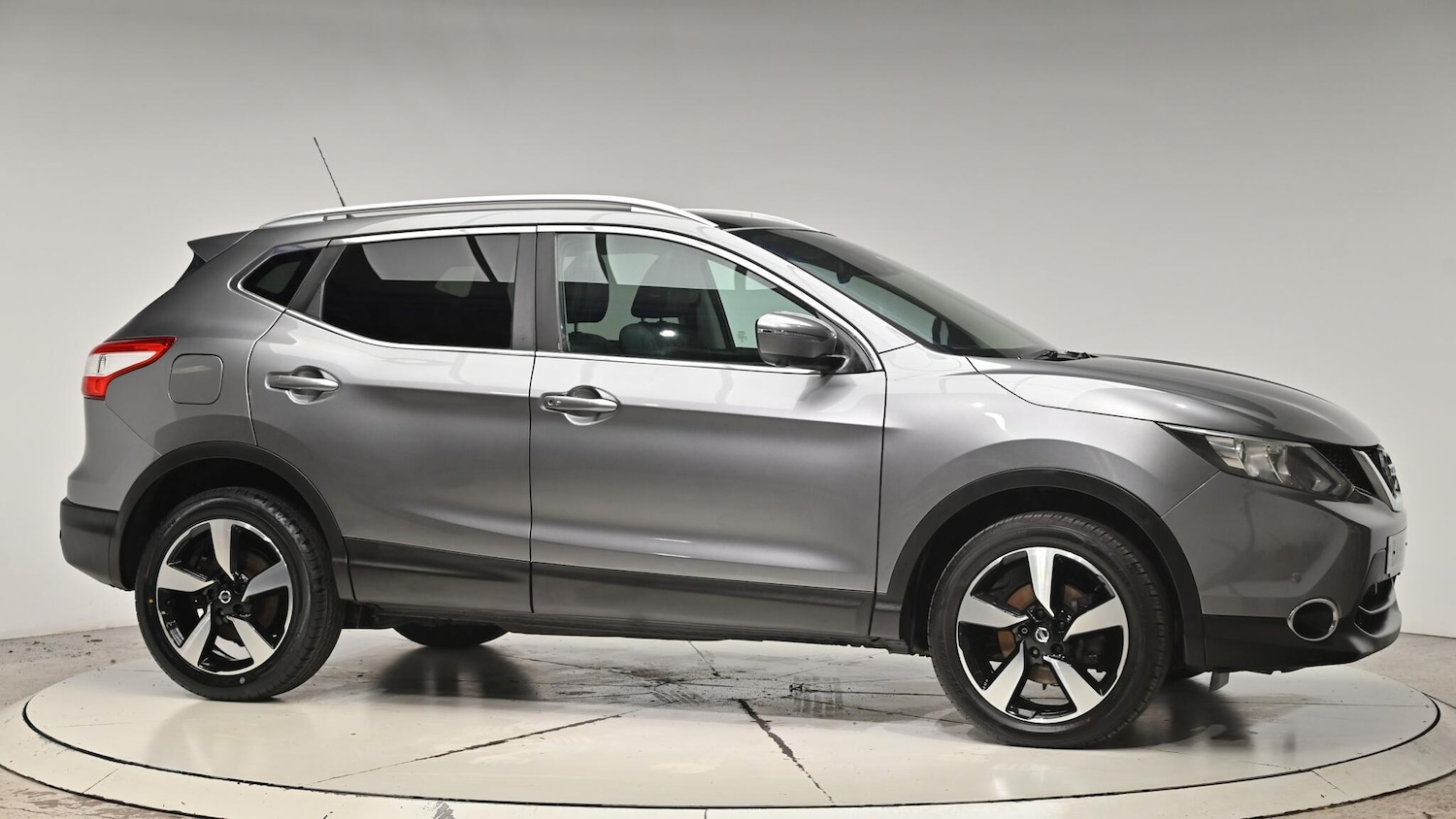 Used Nissan Qashqai 2017 for sale - 76994641: Photo 40