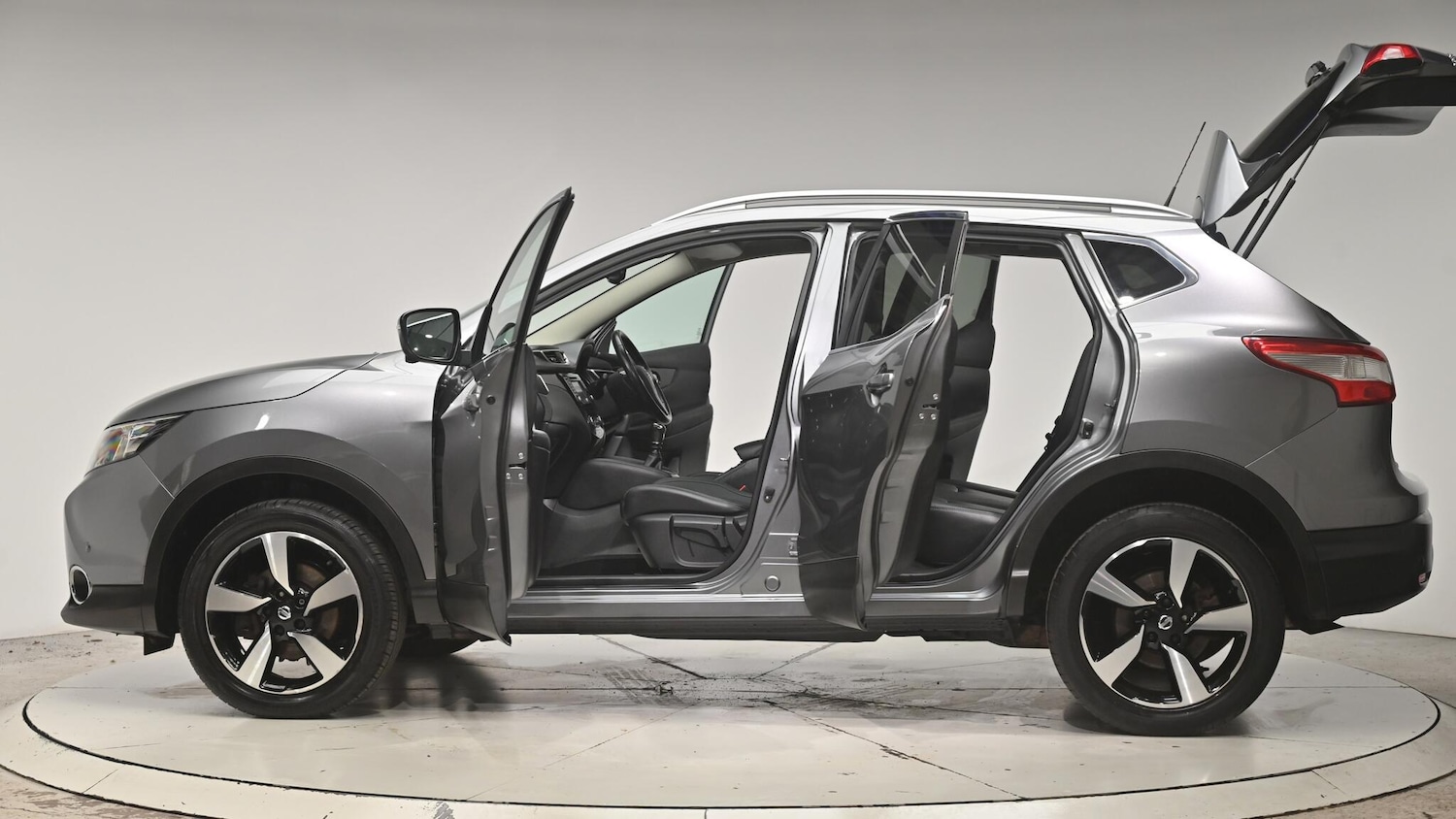 Used Nissan Qashqai 2017 for sale - 76994641: Photo 57