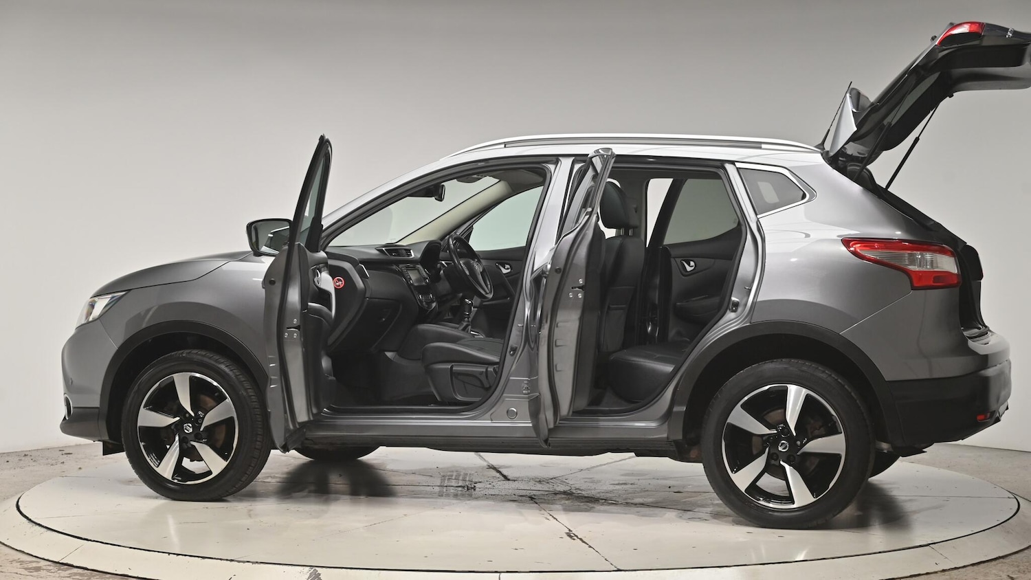 Used Nissan Qashqai 2017 for sale - 76994641: Photo 58