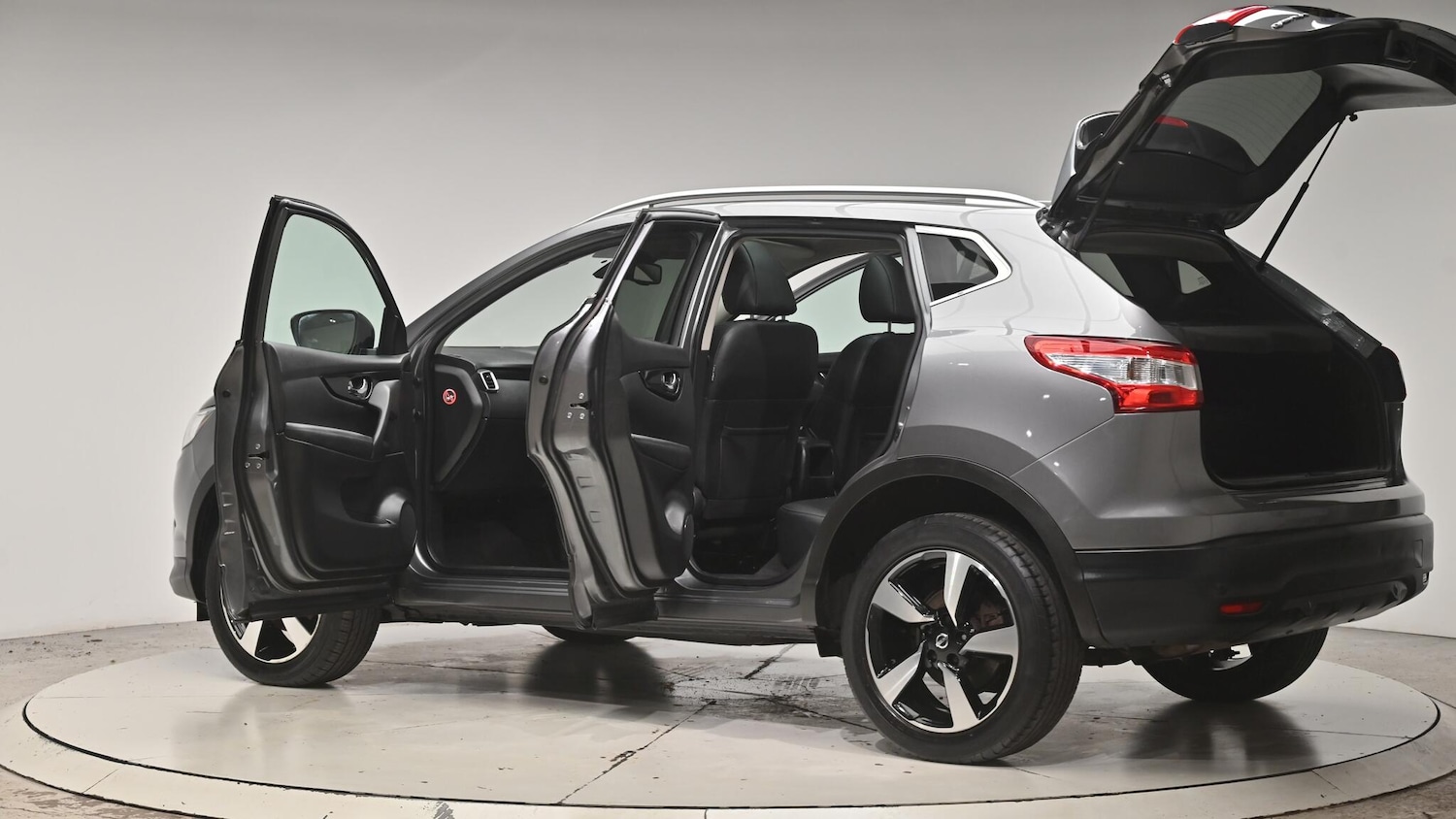 Used Nissan Qashqai 2017 for sale - 76994641: Photo 60