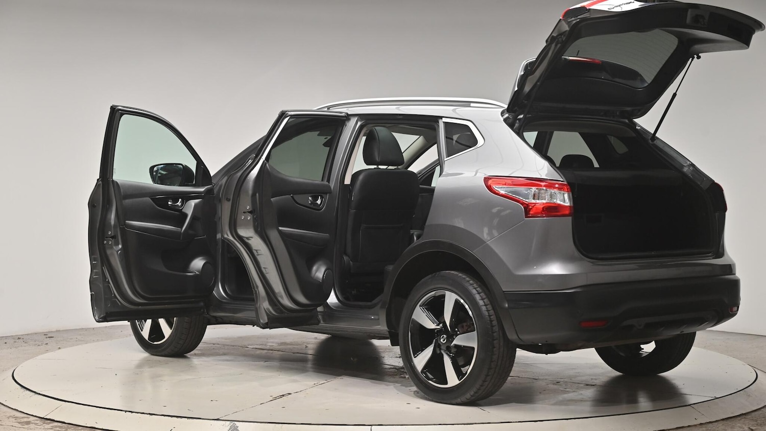 Used Nissan Qashqai 2017 for sale - 76994641: Photo 61