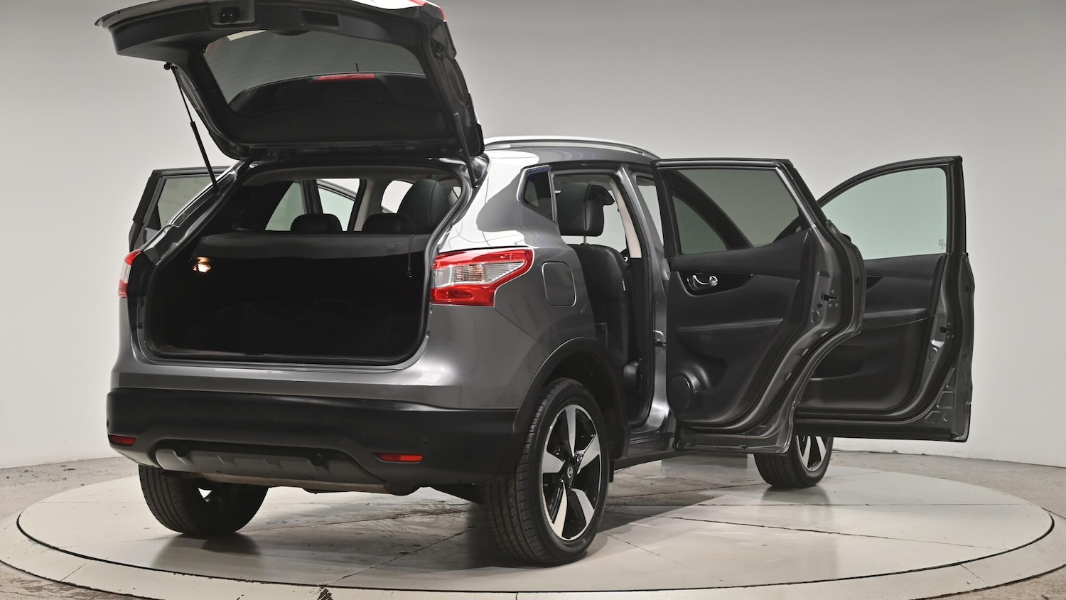 Used Nissan Qashqai 2017 for sale - 76994641: Photo 68