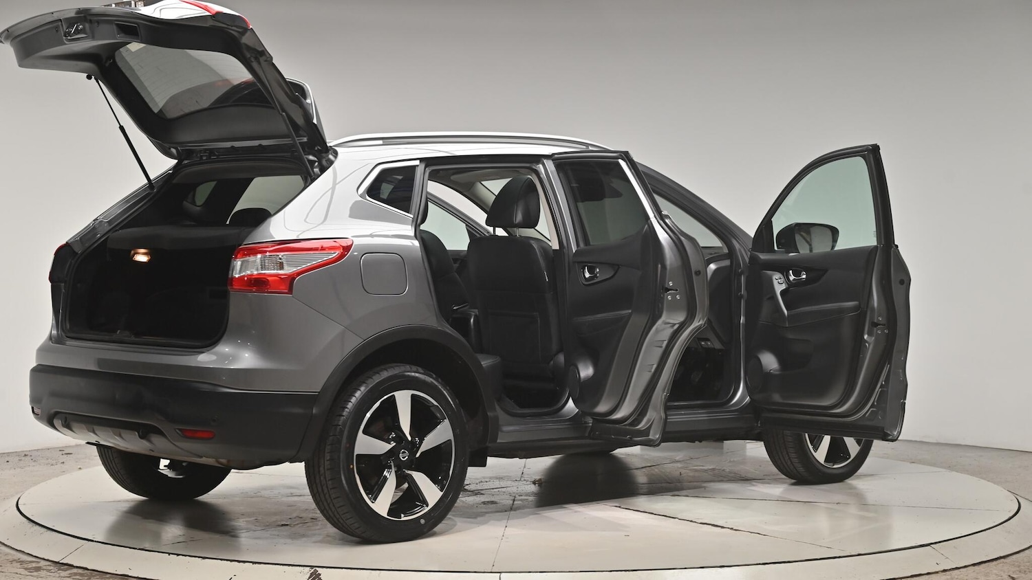 Used Nissan Qashqai 2017 for sale - 76994641: Photo 70