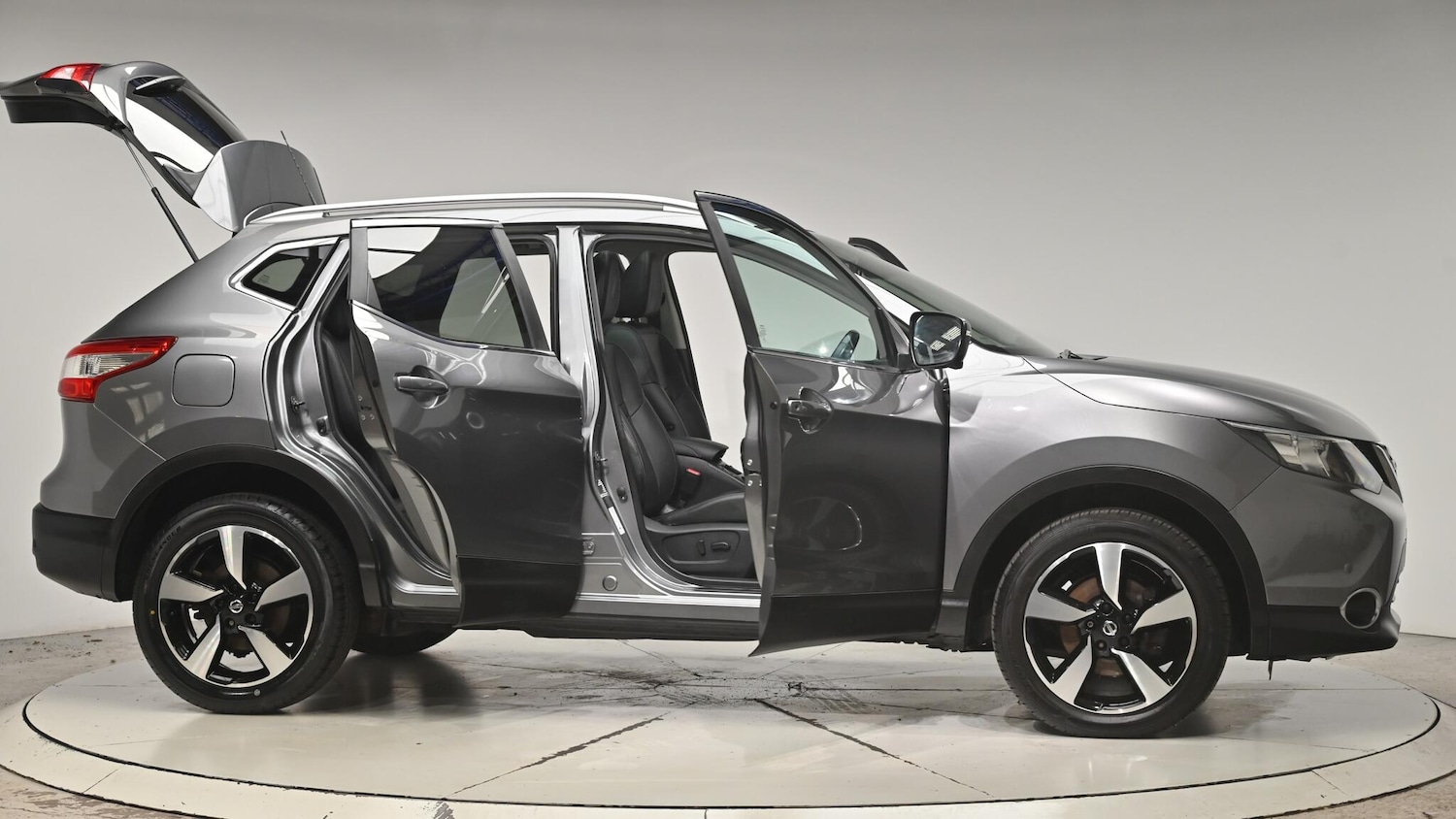 Used Nissan Qashqai 2017 for sale - 76994641: Photo 75