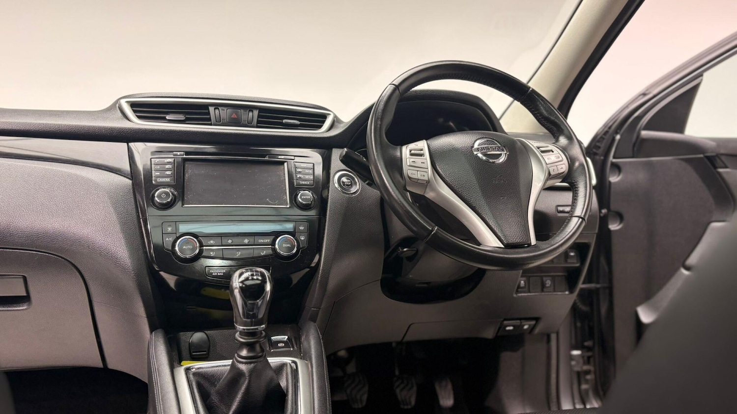 Used Nissan Qashqai 2017 for sale - 76994641: Photo 87