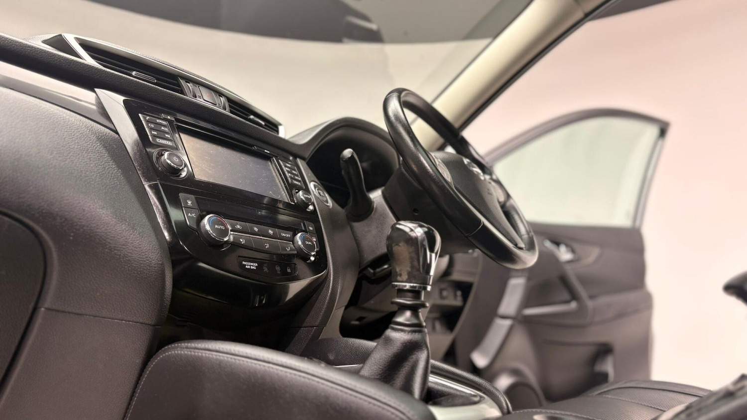 Used Nissan Qashqai 2017 for sale - 76994641: Photo 89