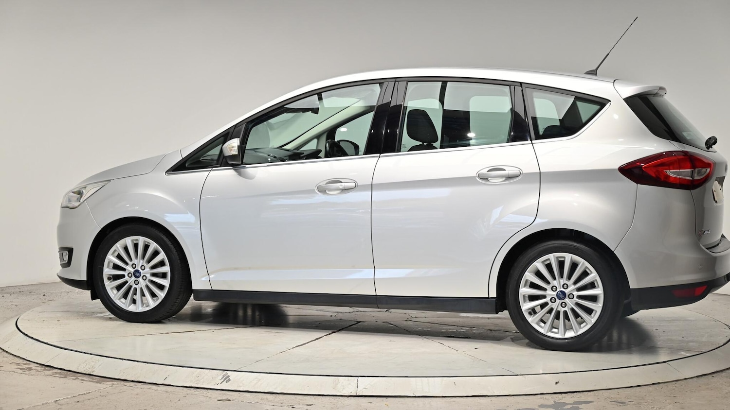 Used Ford C-Max 2017 for sale - 76314289: Photo 22