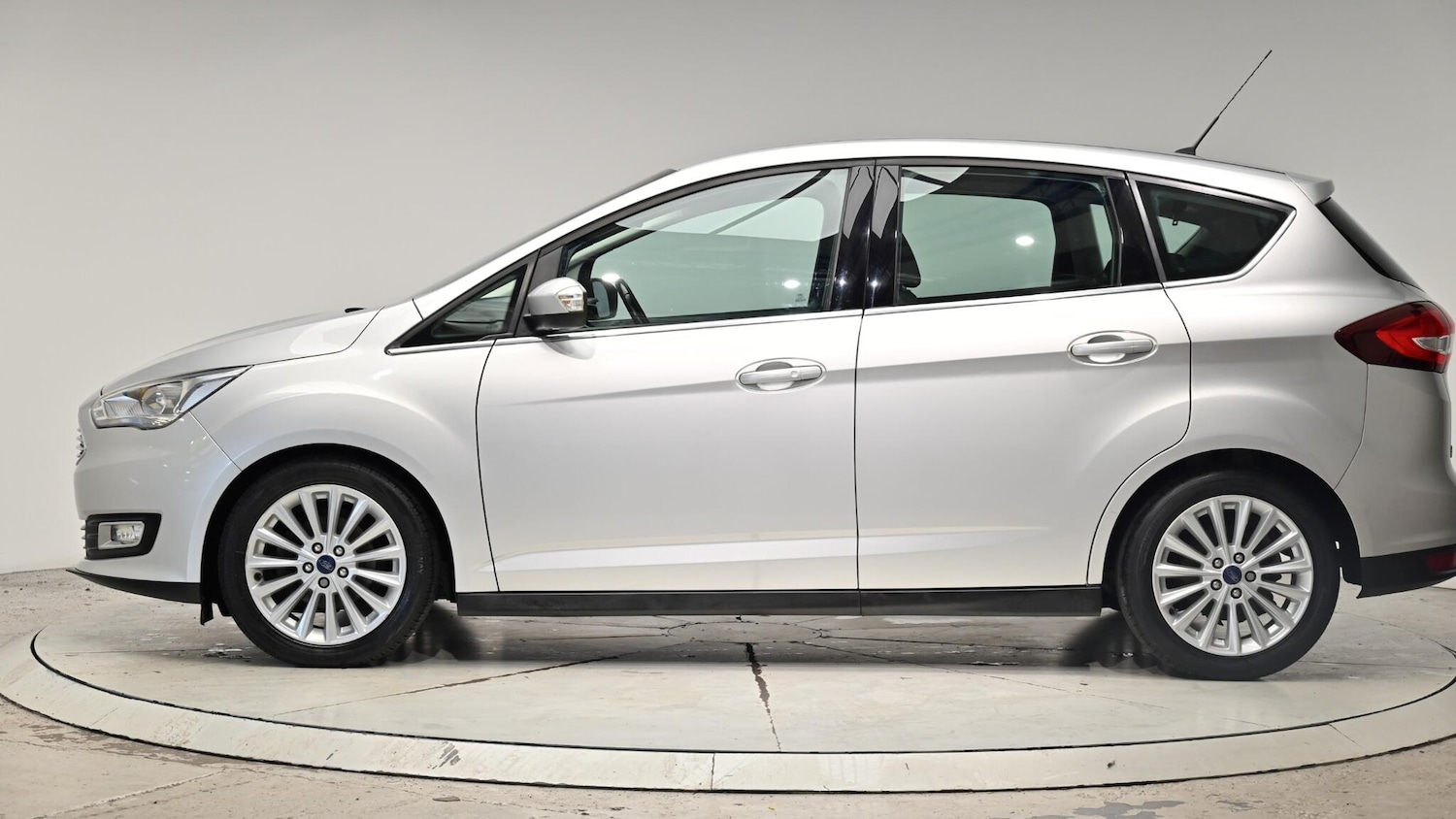 Used Ford C-Max 2017 for sale - 76314289: Photo 3
