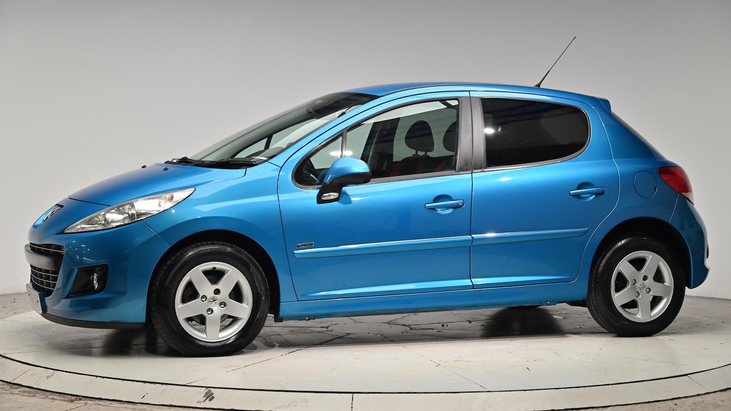 Used Peugeot 207 2012 for sale - 76715453: Photo 18