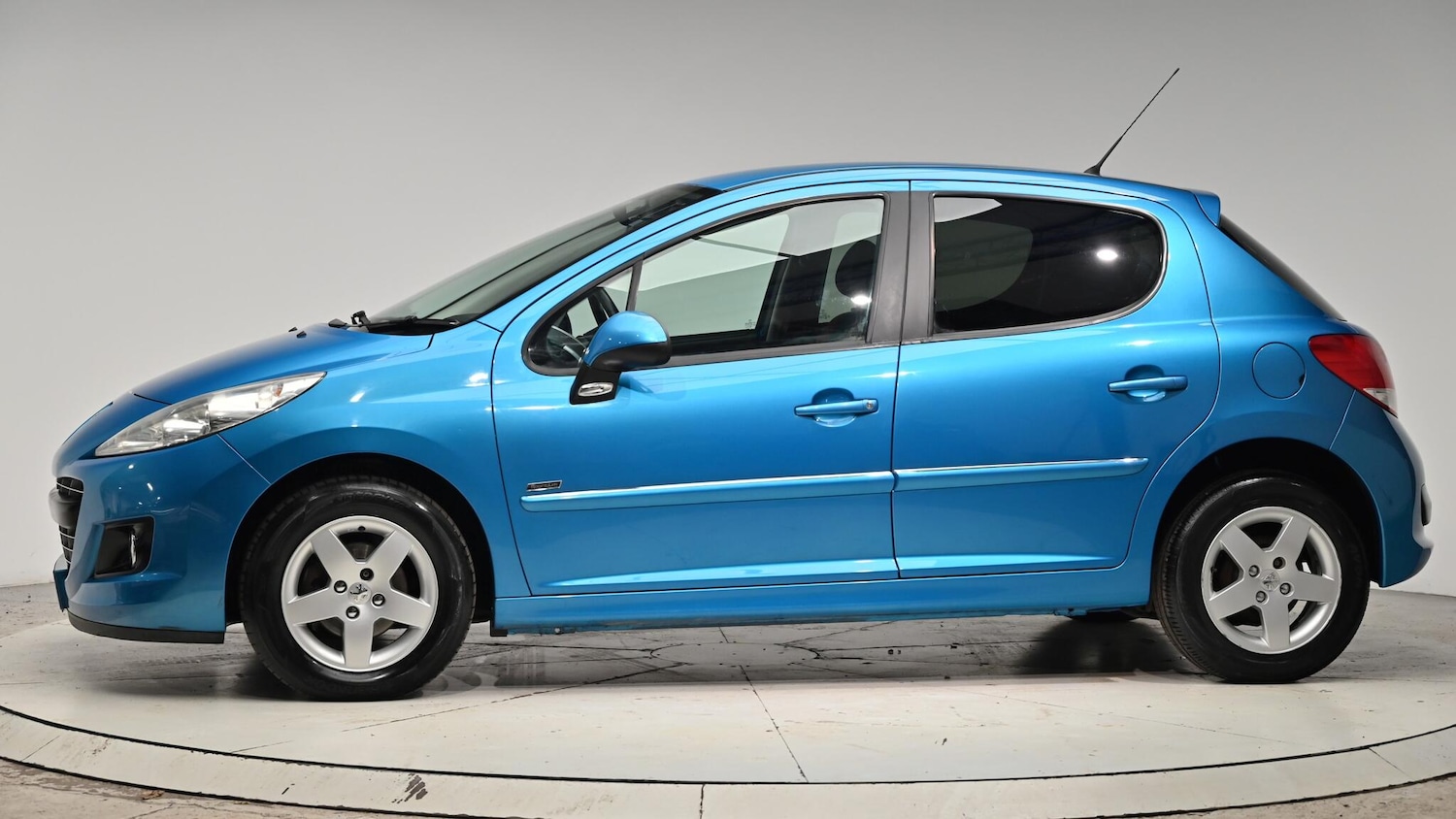 Used Peugeot 207 2012 for sale - 76715453: Photo 19