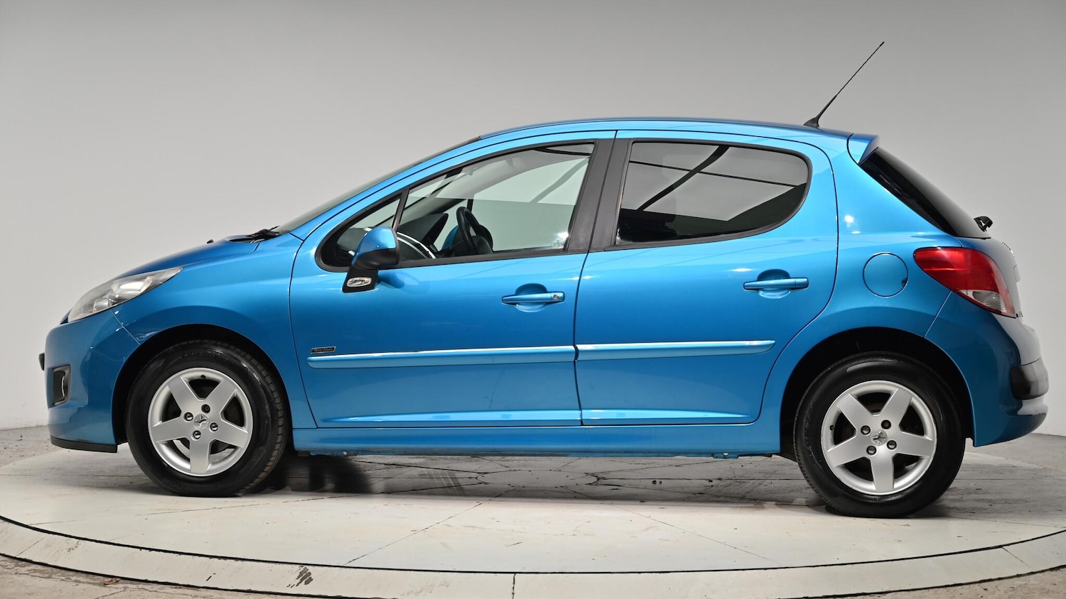 Used Peugeot 207 2012 for sale - 76715453: Photo 21