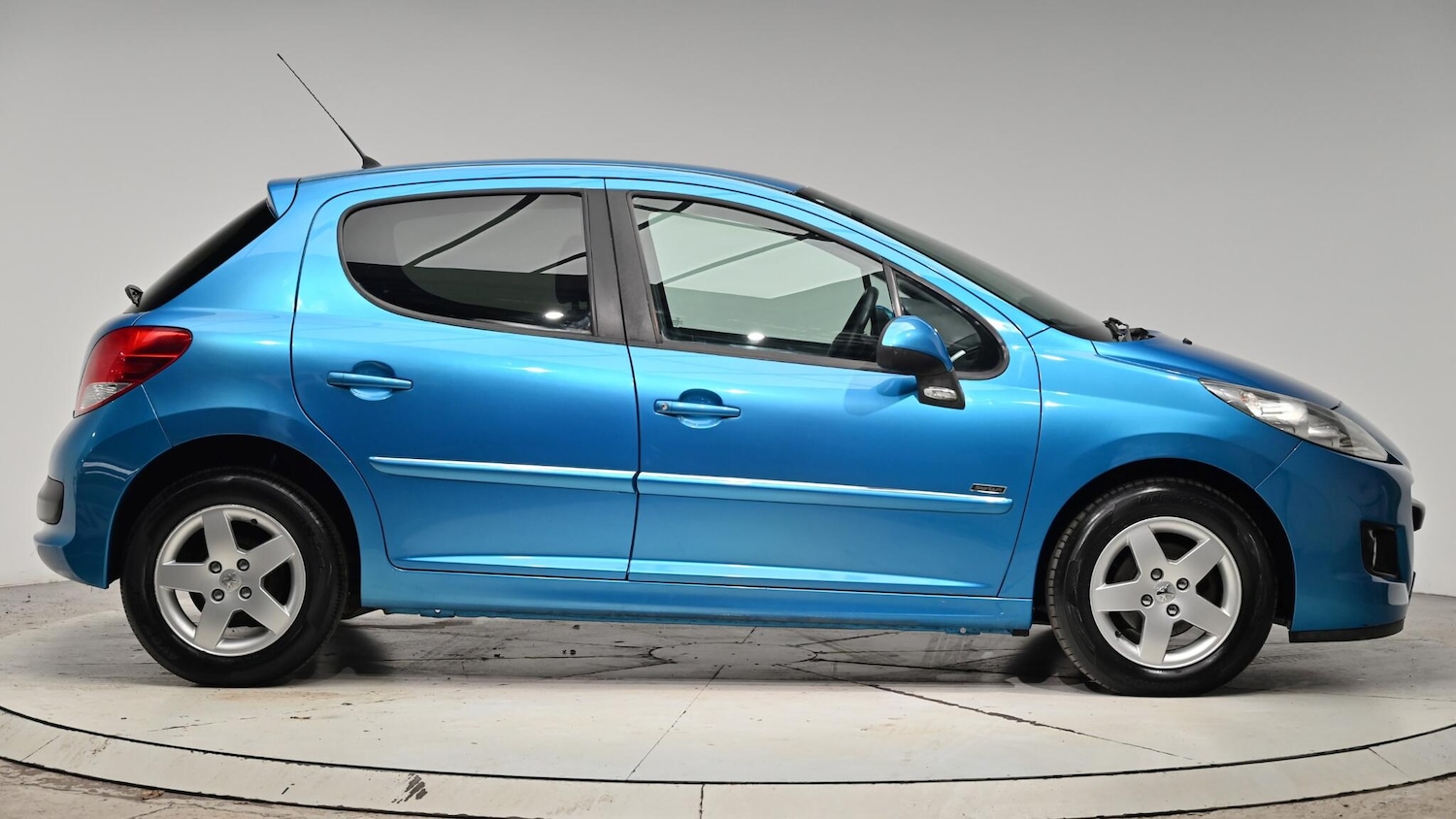 Used Peugeot 207 2012 for sale - 76715453: Photo 4