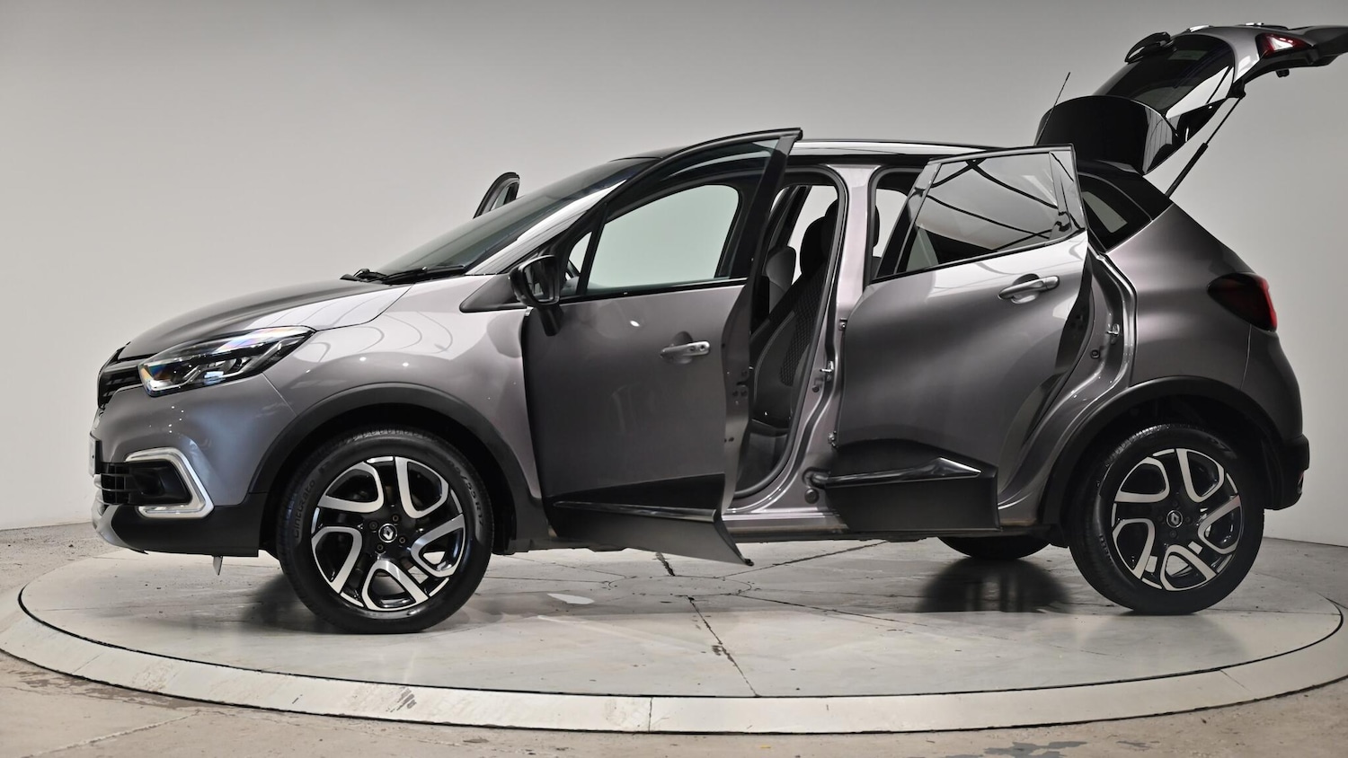 Used Renault Captur 2017 for sale - 76306760: Photo 55