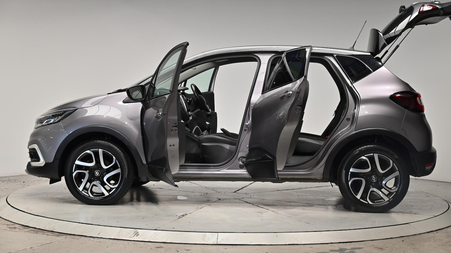 Used Renault Captur 2017 for sale - 76306760: Photo 57