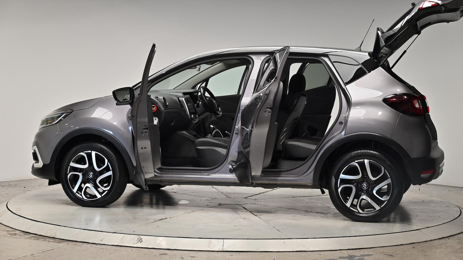 Used Renault Captur 2017 for sale - 76306760: Photo 58