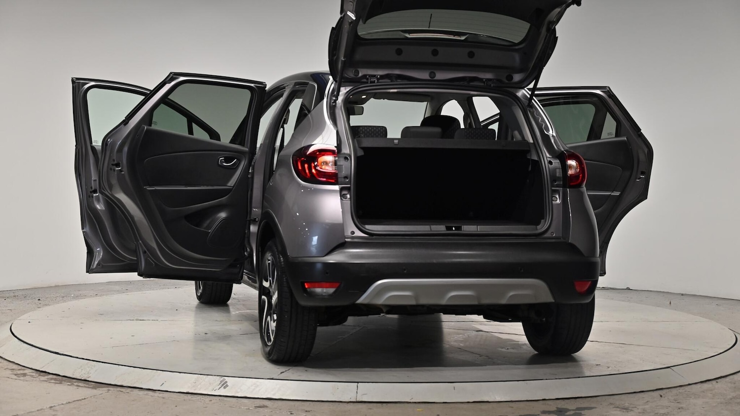 Used Renault Captur 2017 for sale - 76306760: Photo 64