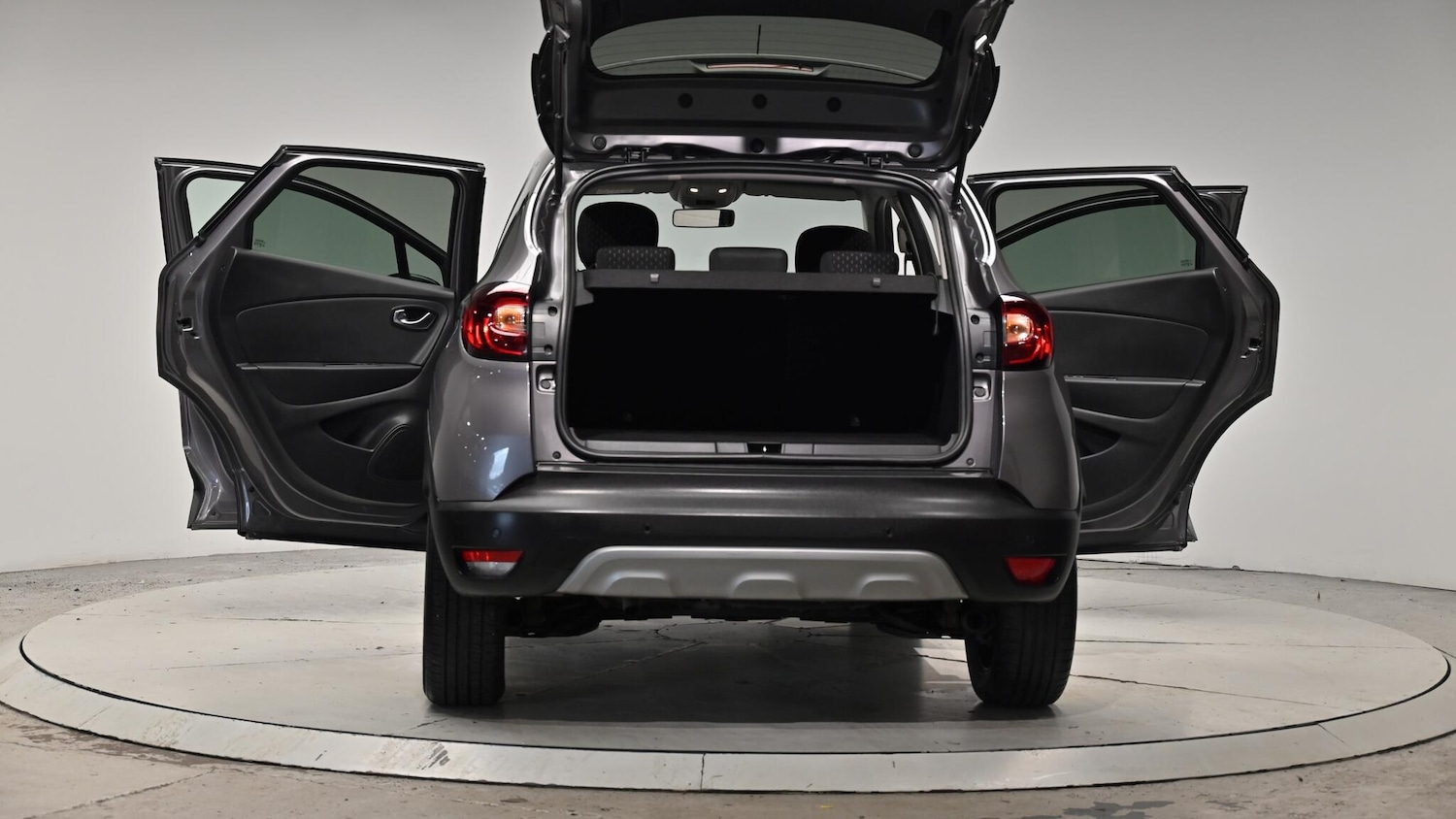 Used Renault Captur 2017 for sale - 76306760: Photo 65