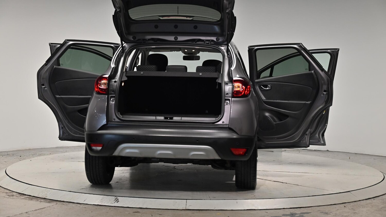 Used Renault Captur 2017 for sale - 76306760: Photo 66