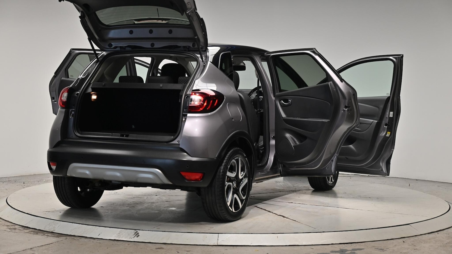 Used Renault Captur 2017 for sale - 76306760: Photo 68