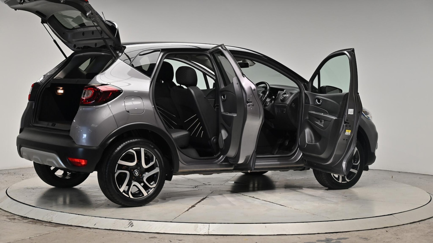 Used Renault Captur 2017 for sale - 76306760: Photo 71