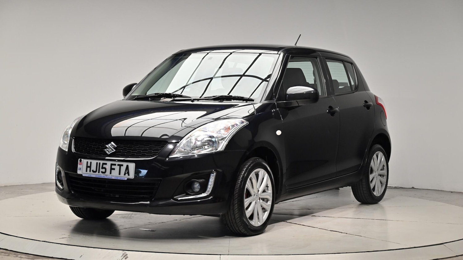 Used Suzuki Swift 2015 for sale - 76073242: Photo 14