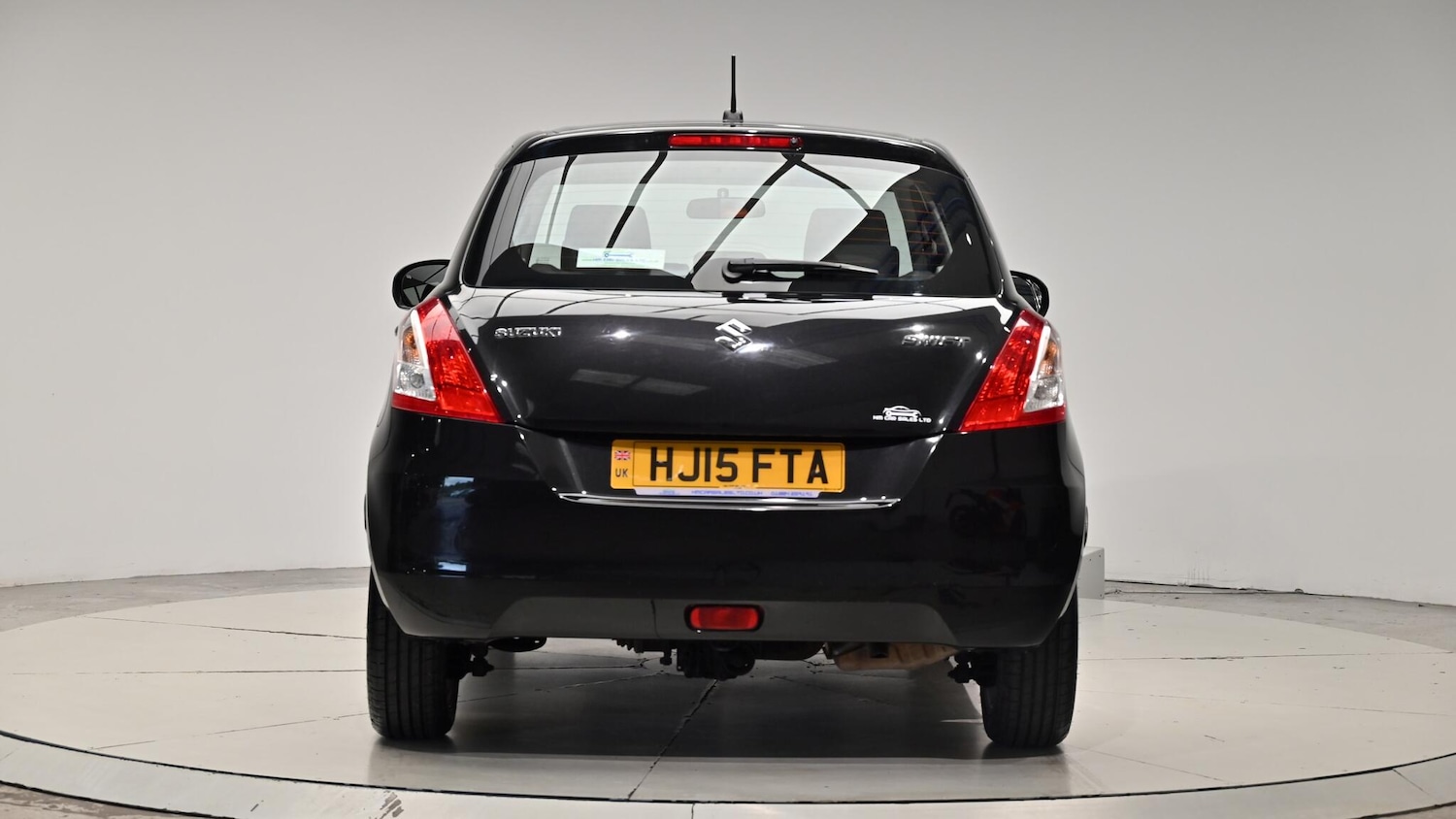 Used Suzuki Swift 2015 for sale - 76073242: Photo 29