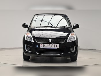 Used Suzuki Swift 2015 for sale - 76073242: Photo