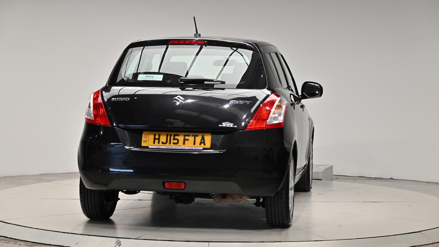 Used Suzuki Swift 2015 for sale - 76073242: Photo 30