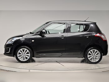 Used Suzuki Swift 2015 for sale - 76073242: Photo