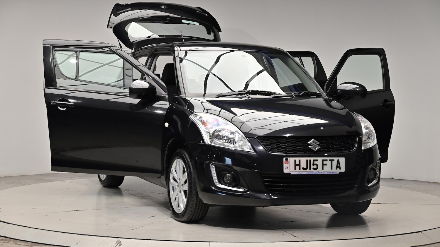Used Suzuki Swift 2015 for sale - 76073242: Photo 45