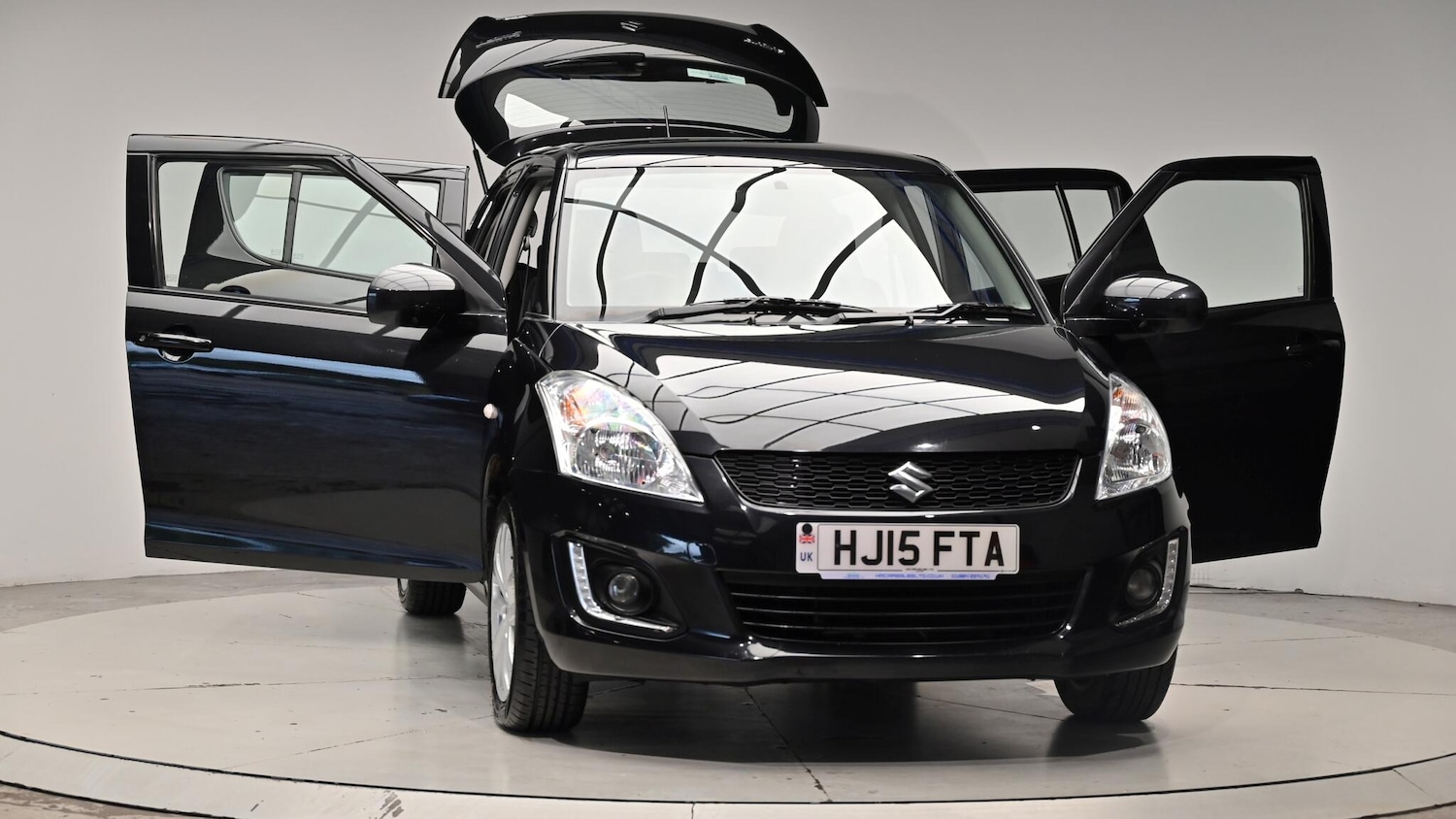 Used Suzuki Swift 2015 for sale - 76073242: Photo 46