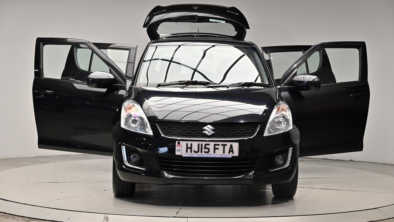Used Suzuki Swift 2015 for sale - 76073242: Photo 47