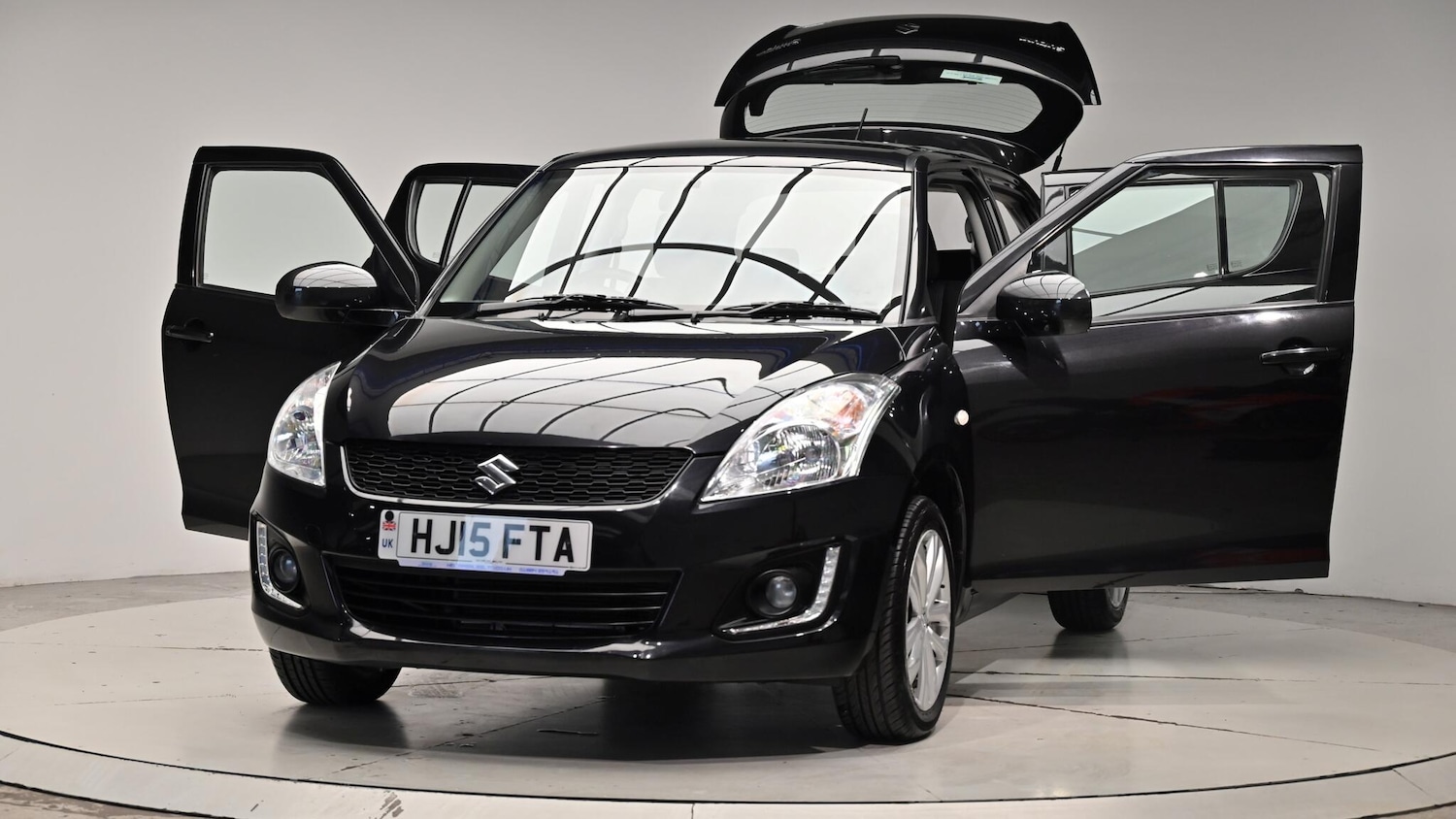 Used Suzuki Swift 2015 for sale - 76073242: Photo 49