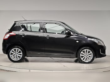 Used Suzuki Swift 2015 for sale - 76073242: Photo