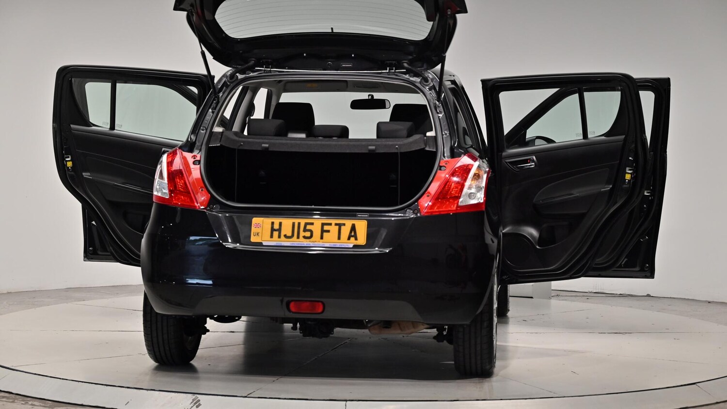Used Suzuki Swift 2015 for sale - 76073242: Photo 66
