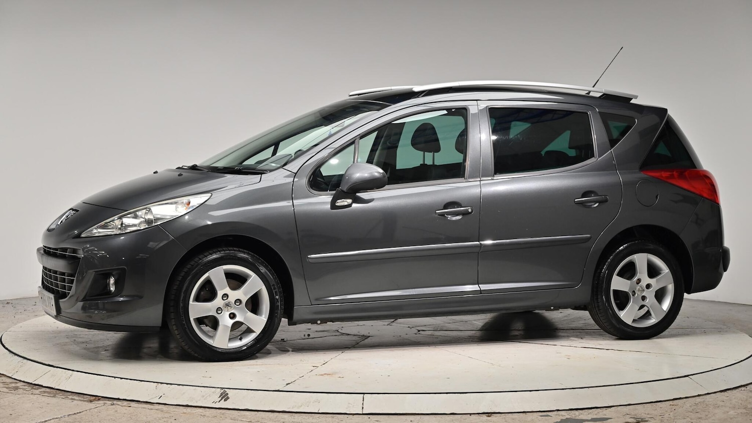 Used Peugeot 207 2012 for sale - 76729059: Photo 18