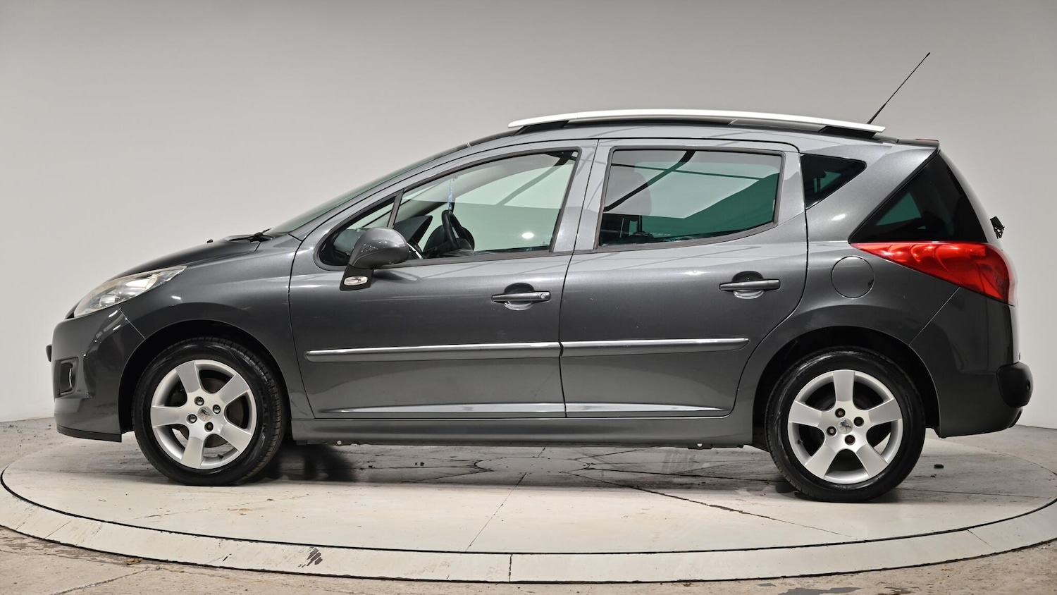 Used Peugeot 207 2012 for sale - 76729059: Photo 21