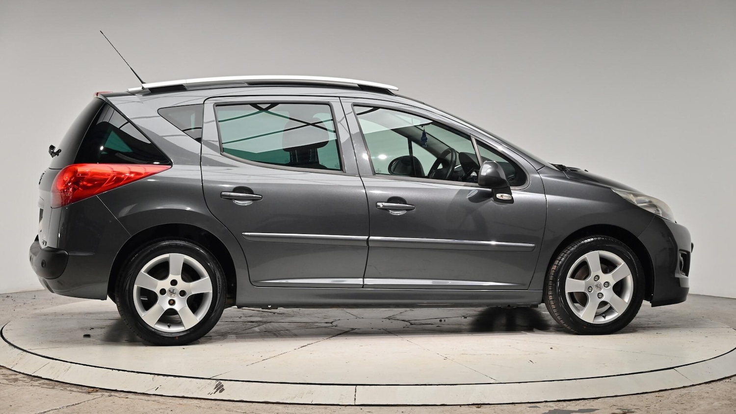 Used Peugeot 207 2012 for sale - 76729059: Photo 37