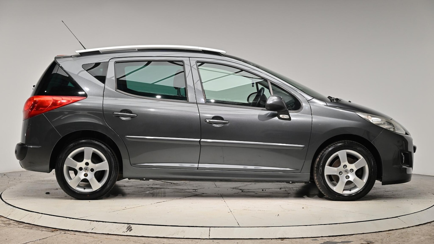 Used Peugeot 207 2012 for sale - 76729059: Photo 38