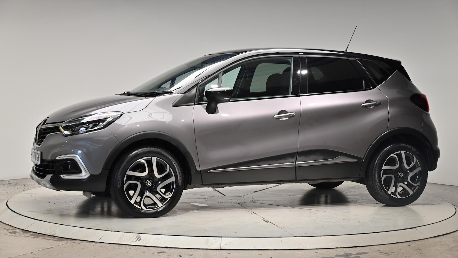 Used Renault Captur 2017 for sale - 76989581: Photo 18