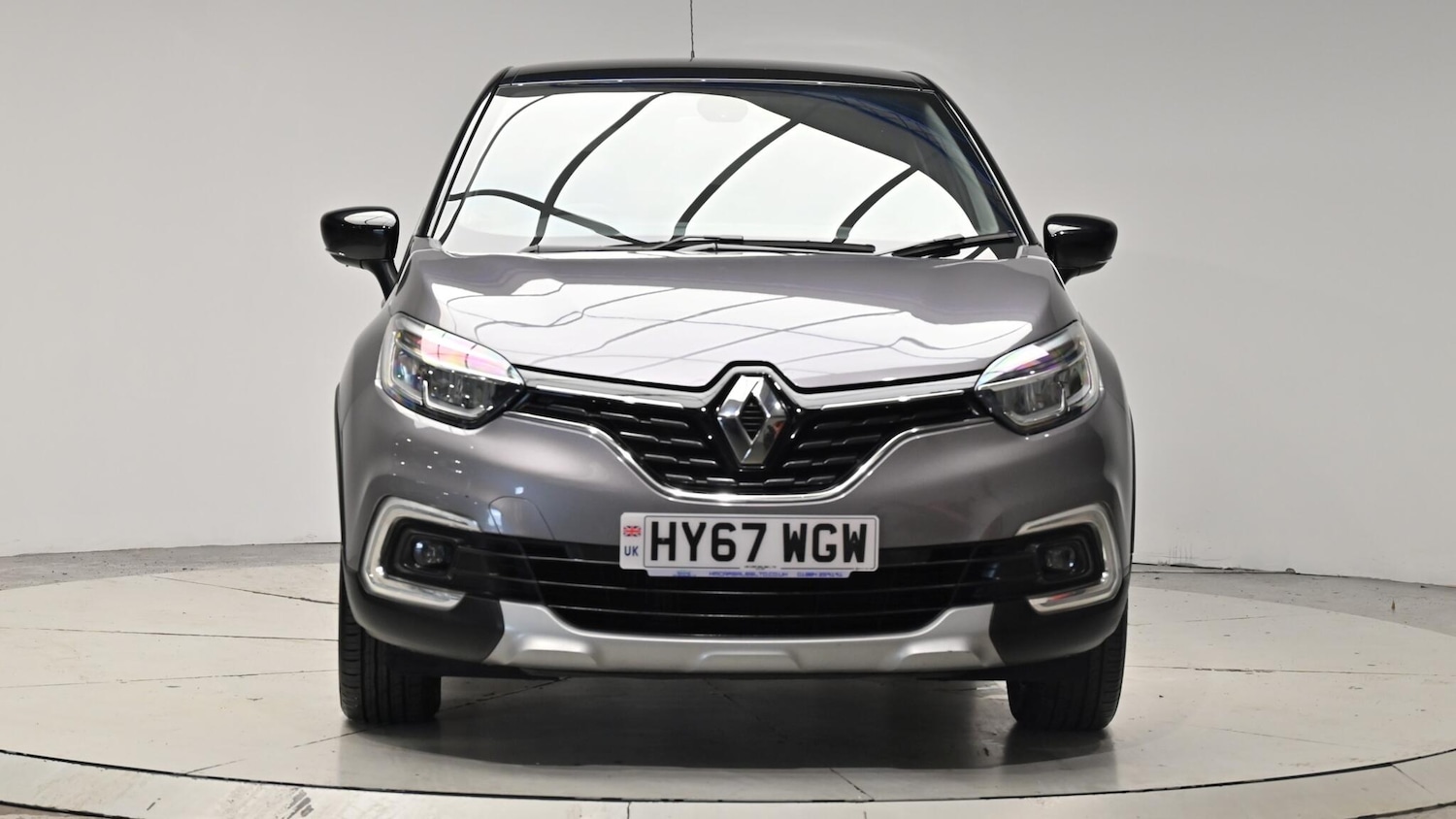Used Renault Captur 2017 for sale - 76989581: Photo 2
