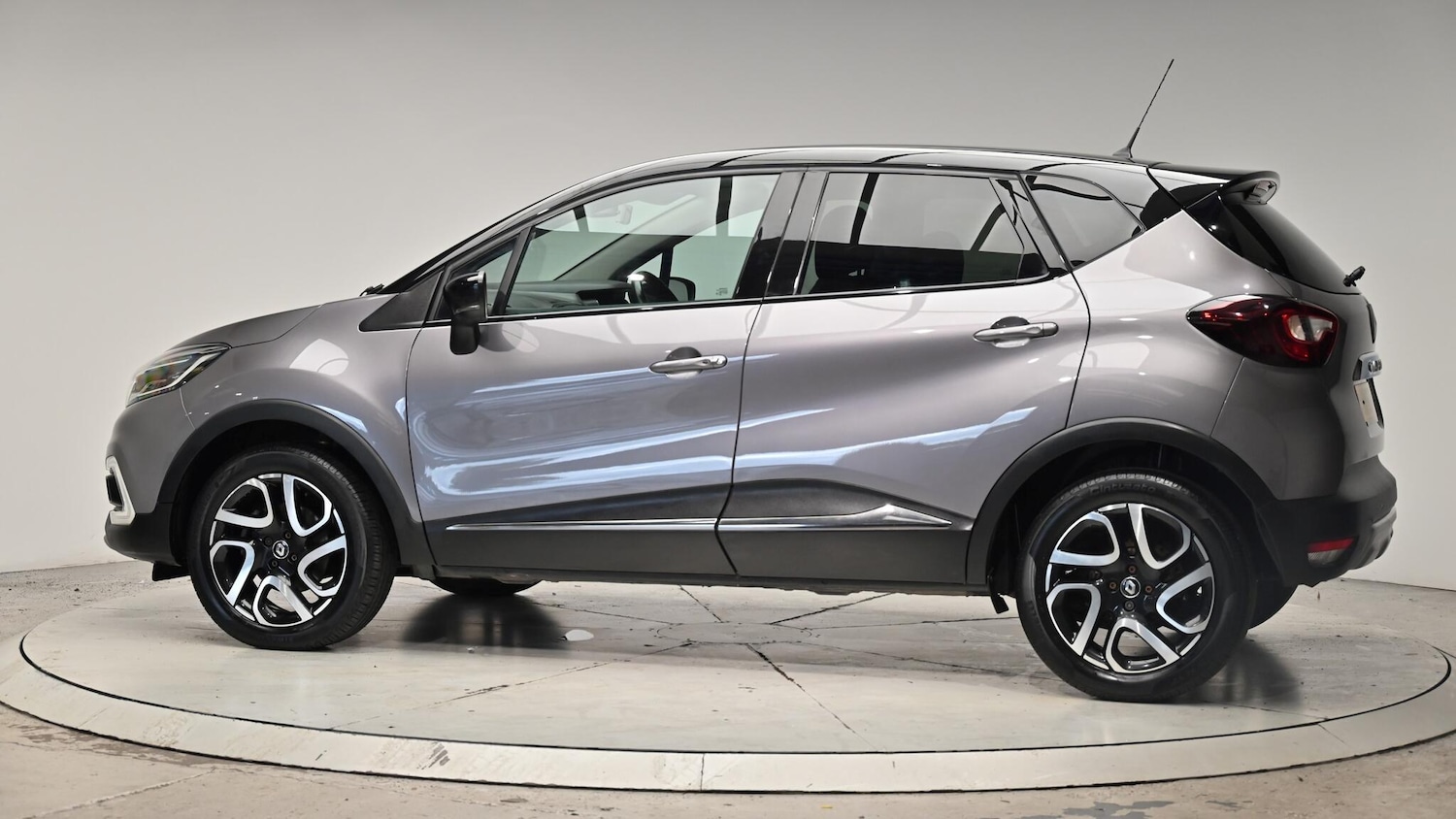 Used Renault Captur 2017 for sale - 76989581: Photo 22